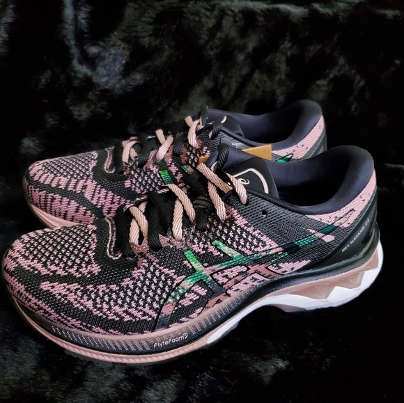 asics kayano womens size 11